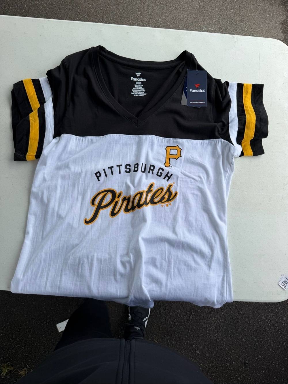 Fanatics Black, White & Gold Women’s Pittsburgh Pirates V-Neck Tee